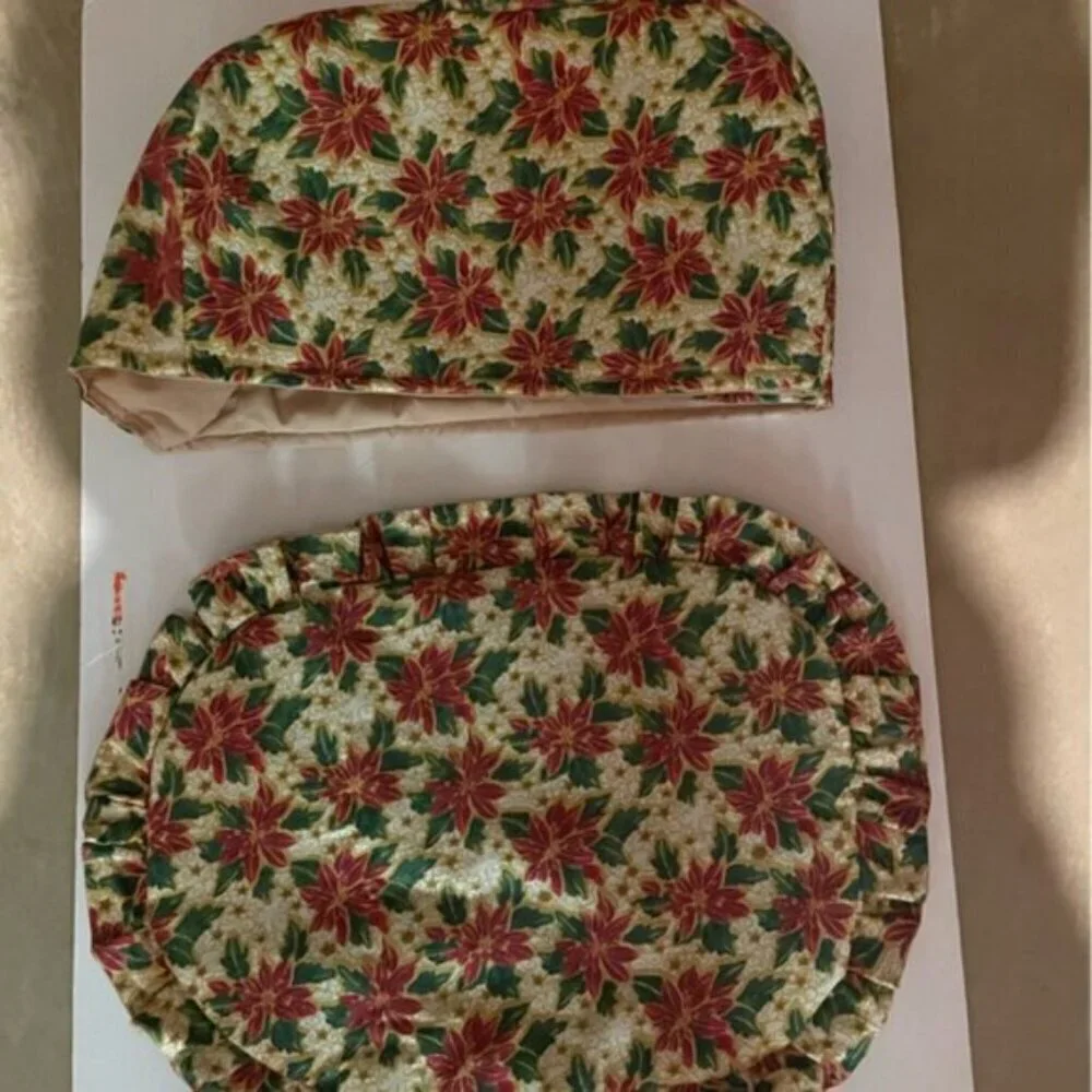 Large Toaster and Mixer covers matching placemats.